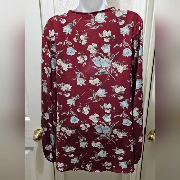 Floral Bohemian Burgundy Blouse with Crochet Detail Size 1 XL EUC - Picture 5 of 7